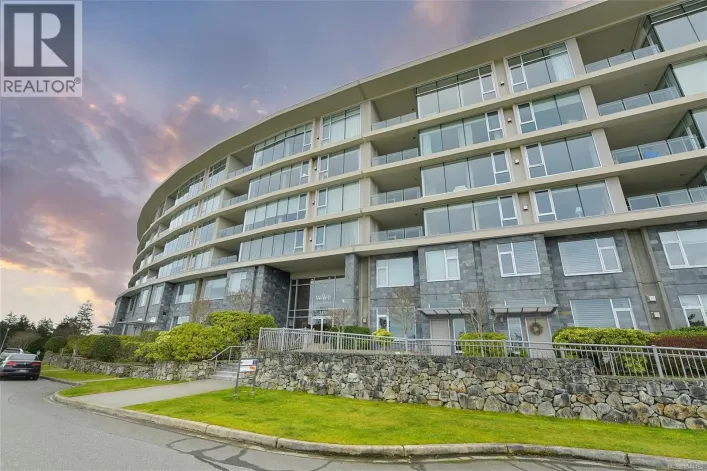 307 5332 Sayward Hill Cres, Saanich