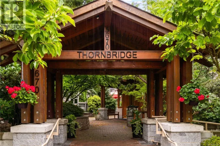 307 5670 Edgewater Lane, Nanaimo