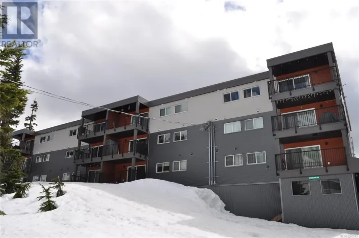 307 695 Castle Crag Cres, Courtenay