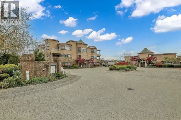 307 70 RICHMOND STREET, New Westminster