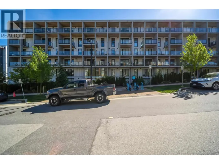 307 9888 UNIVERSITY CRESCENT, Burnaby