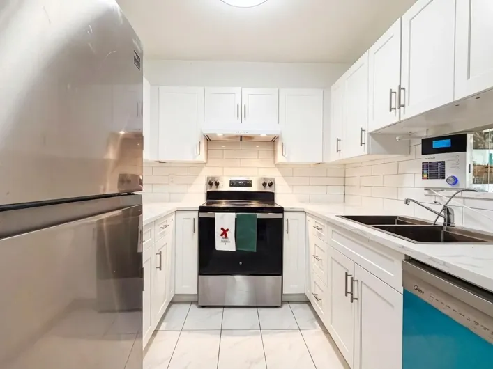 307 9942 151 STREET, Surrey