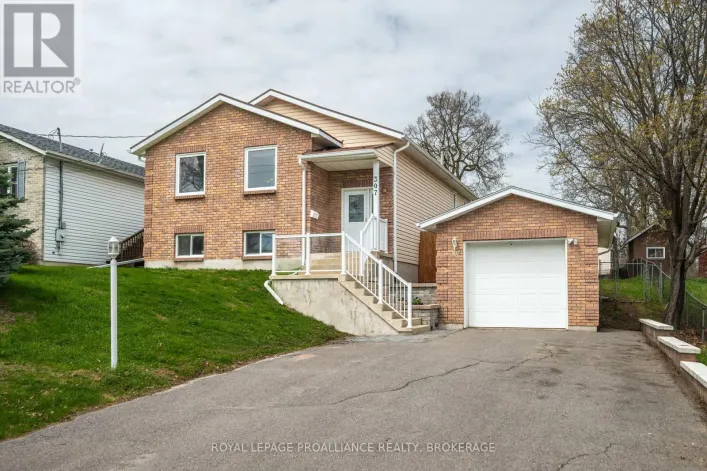 307 AMHERST DRIVE, Loyalist