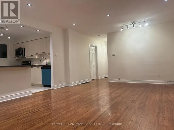 307 AXMINSTER DRIVE, Richmond Hill