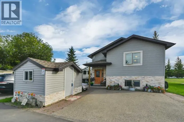 3070, 25074 South Pine Lake Road, Rural Red Deer County