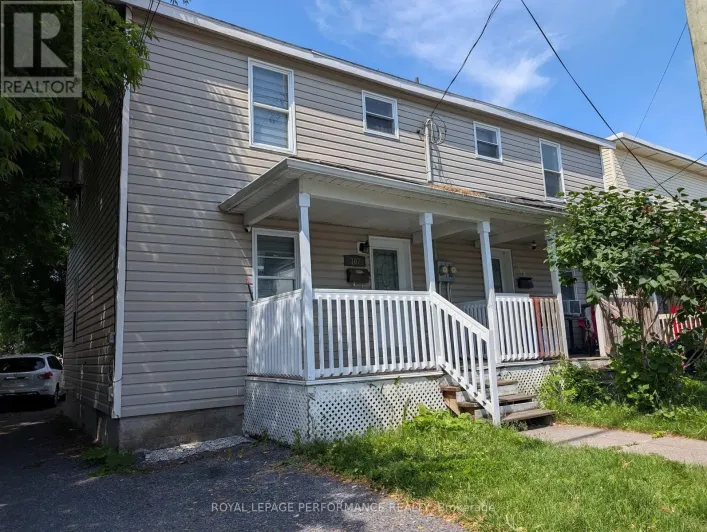 307-309 PRINCE ARTHURE STREET, Cornwall