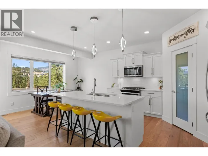 3074 Riesling Way, West Kelowna