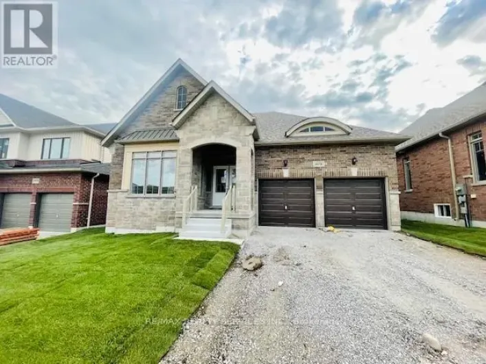 3076 ORION BOULEVARD, Orillia