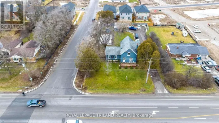 3077 WHITE OAK ROAD, London South