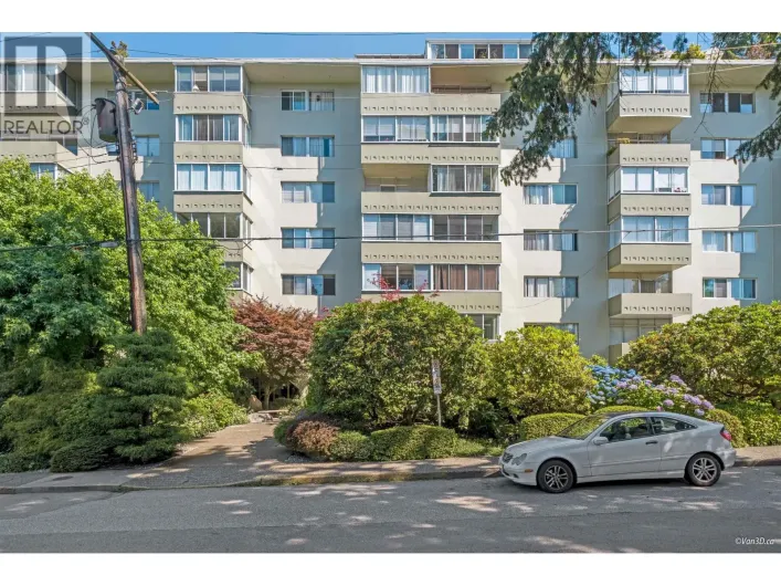 308 1425 ESQUIMALT AVENUE, West Vancouver