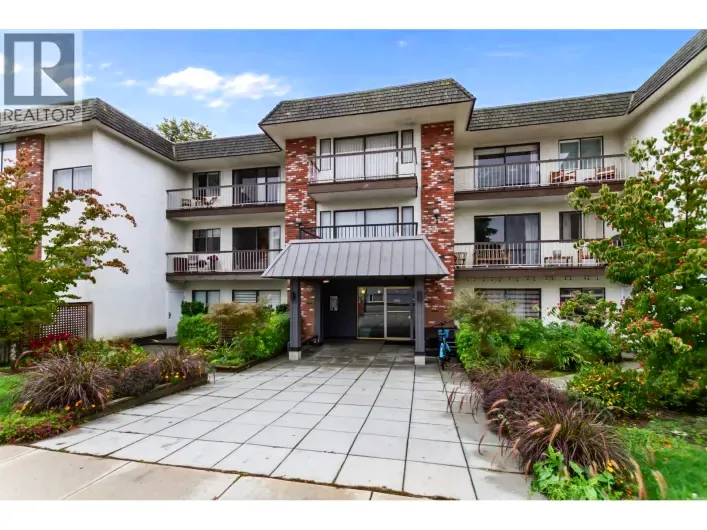 308 2040 CORNWALL AVENUE, Vancouver