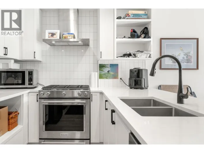 308 22226 BROWN AVENUE, Maple Ridge