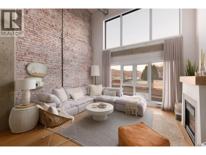 308 27 ALEXANDER STREET, Vancouver