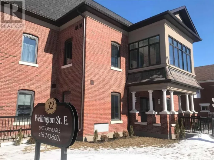 308 - 32 WELLINGTON STREET E, Aurora