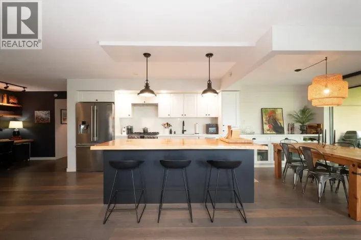 308 683 W VICTORIA PARK, North Vancouver