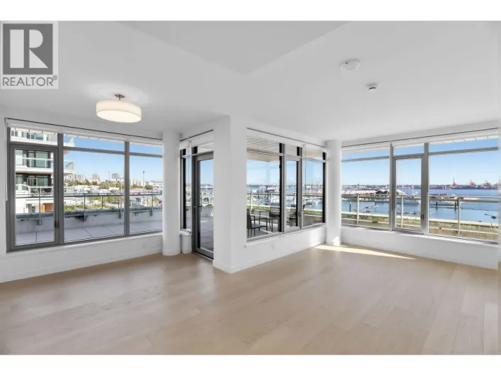 308 785 HARBOUR WAY, North Vancouver