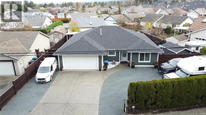 308 Church Rd, Parksville