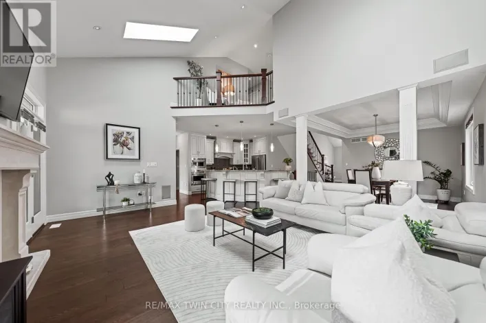 308 DEERFOOT TRAIL, Waterloo