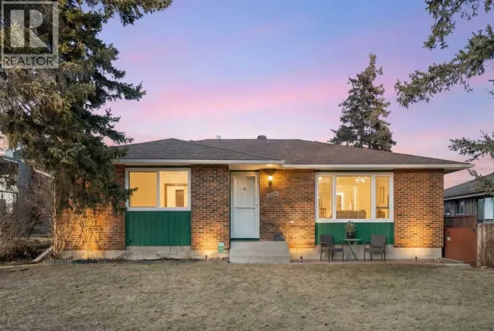 308 Hunterbrook Place NW, Calgary