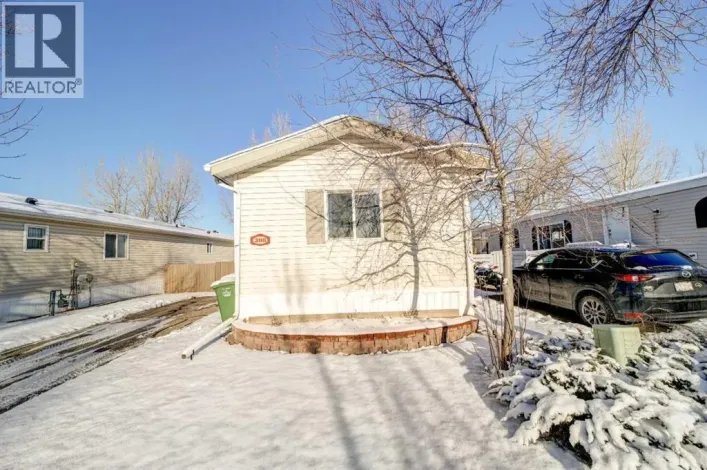 308 Station Boulevard, Coaldale
