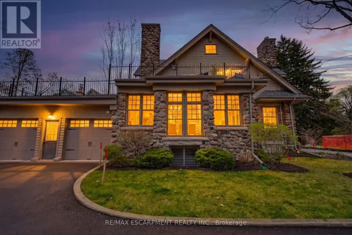 3083 LAKESHORE ROAD, Burlington