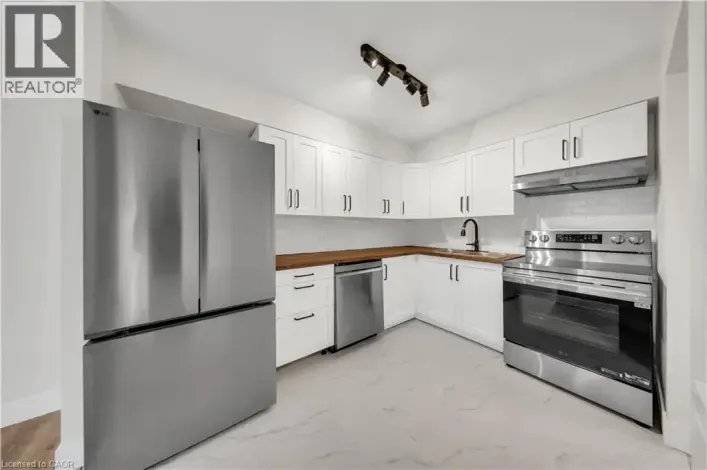 3085 KINGSWAY Drive Unit# 21, Kitchener