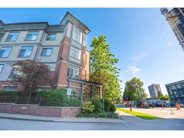 309 10499 UNIVERSITY DRIVE, Surrey