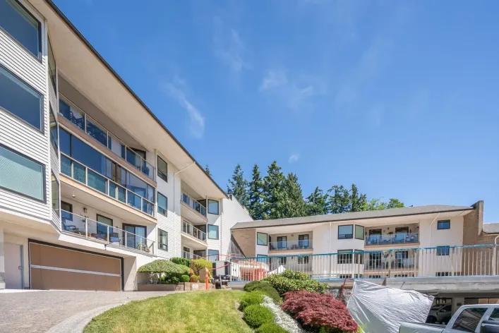 309 1350 VIDAL STREET, White Rock