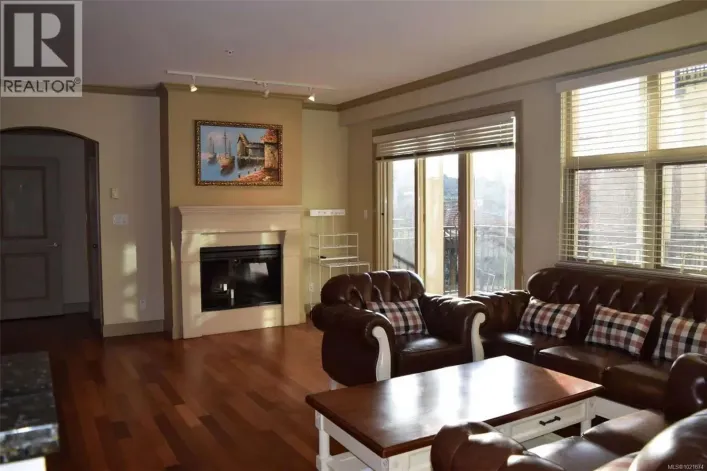 309 1620 McKenzie Ave, Saanich