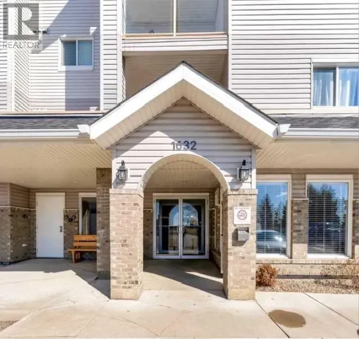 309, 1632 Saamis Drive NW, Medicine Hat