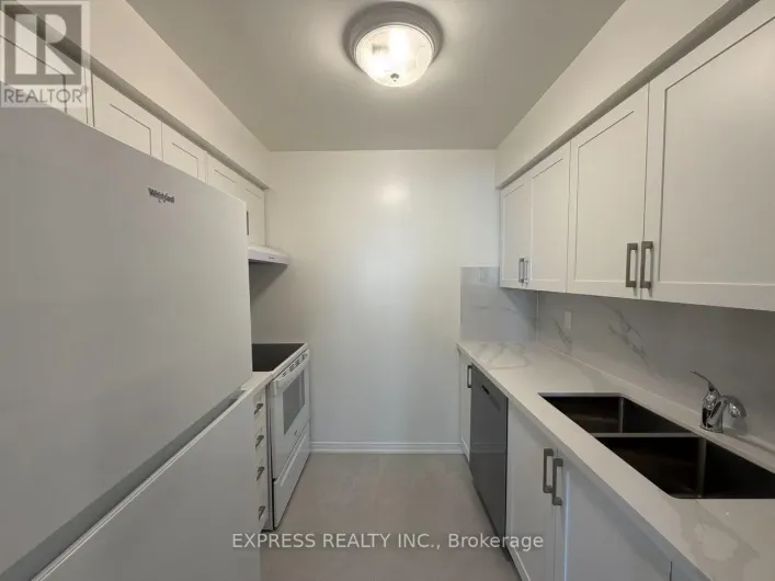 309 - 18 HILLCREST AVENUE, Toronto