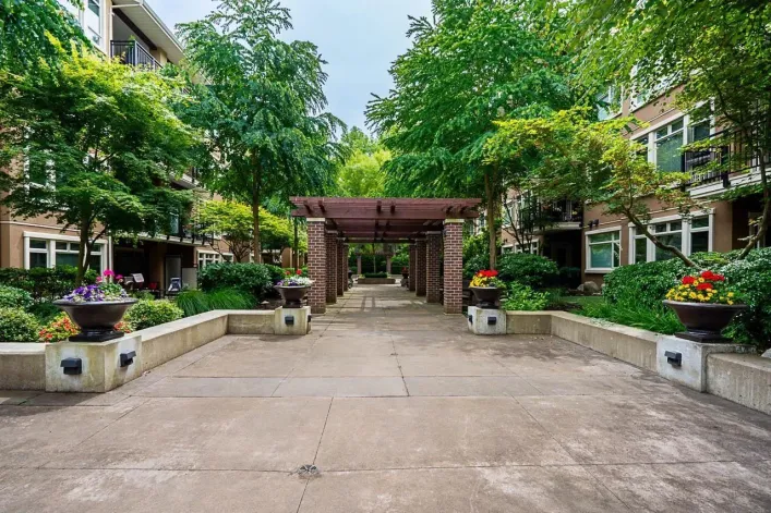 309 1975 154 STREET, Surrey