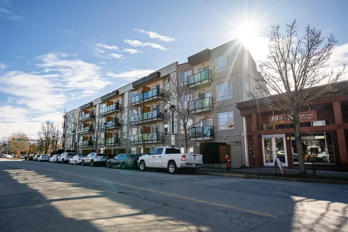 309 20460 DOUGLAS CRESCENT, Langley