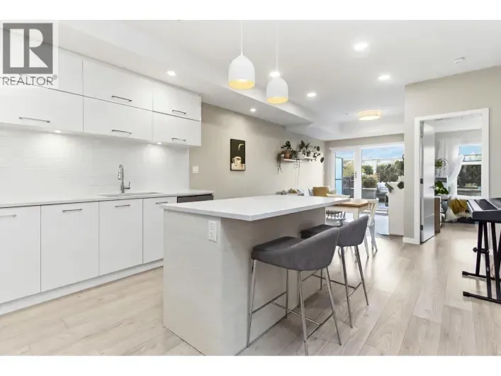 309 38033 SECOND AVENUE, Squamish