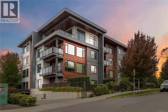 309 3815 Rowland Ave, Saanich