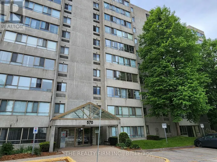 309 - 570 PROUDFOOT LANE, London North