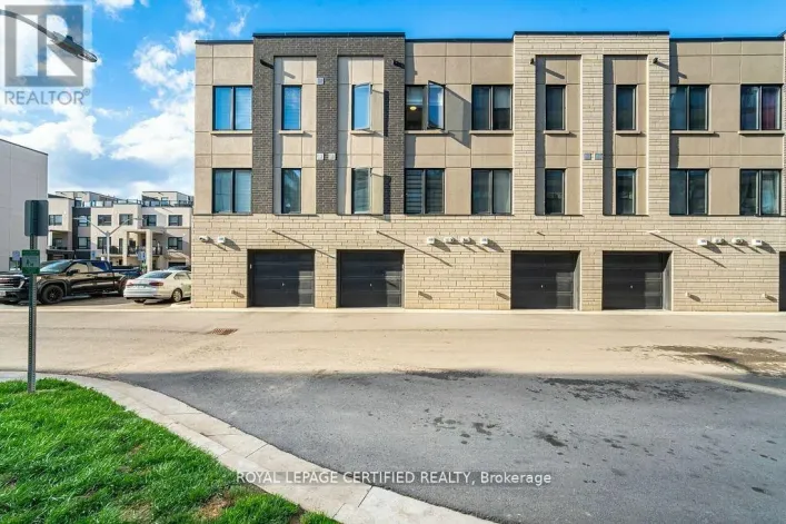31 - 1095 COOKE BOULEVARD, Burlington