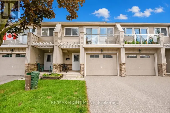31 - 12 LANKIN BOULEVARD, Orillia