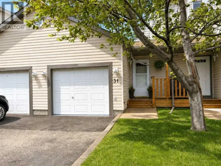 31, 156 Canoe Drive SW, Airdrie