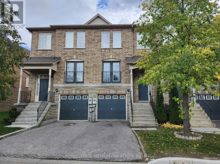 31 - 19 FOXCHASE AVENUE, Vaughan
