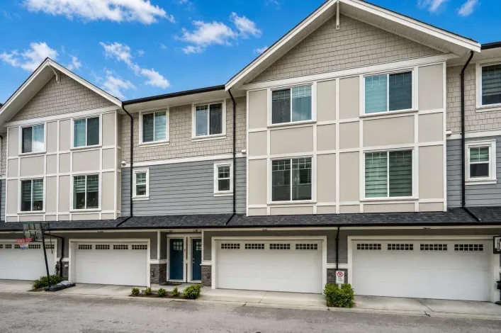 31 19501 74 AVENUE, Surrey
