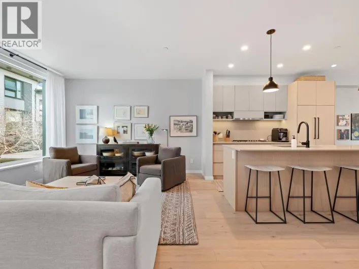 31 528 E 2ND STREET, North Vancouver