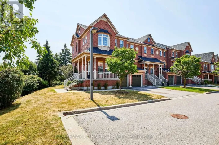 31 - 575 STEEPLE HILL, Pickering