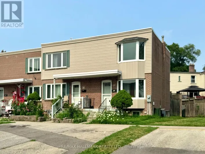31 - 740 KENNEDY ROAD, Toronto