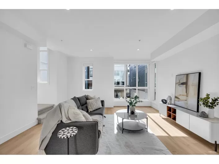 31 7670 207 STREET, Langley