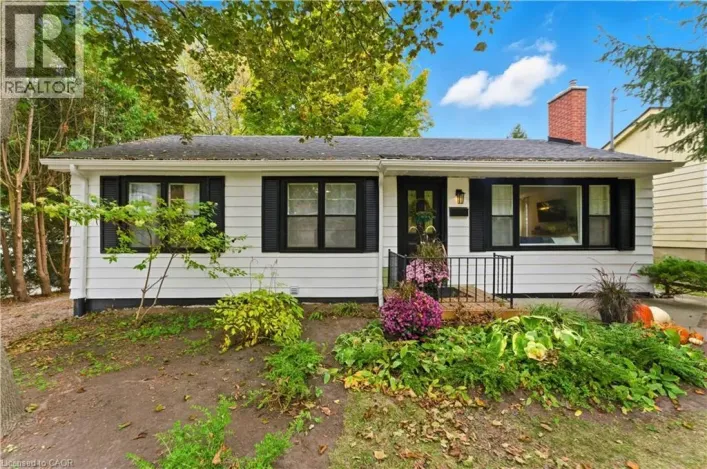 31 ACADEMY Street, Ancaster