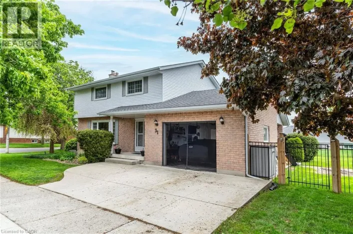 31 BLACKFRIAR Lane, Brantford