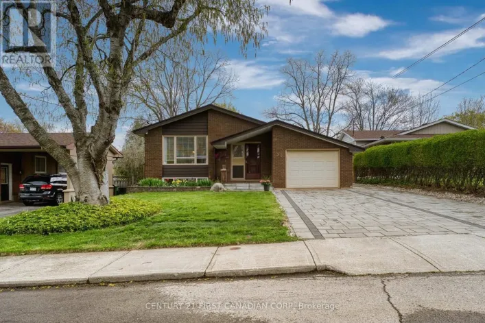 31 BRENLYN COURT, Hamilton
