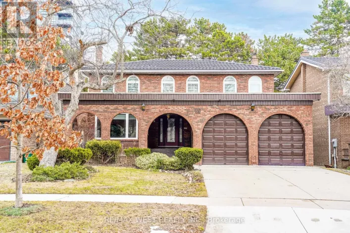 31 CANTERBURY CRESCENT, Toronto