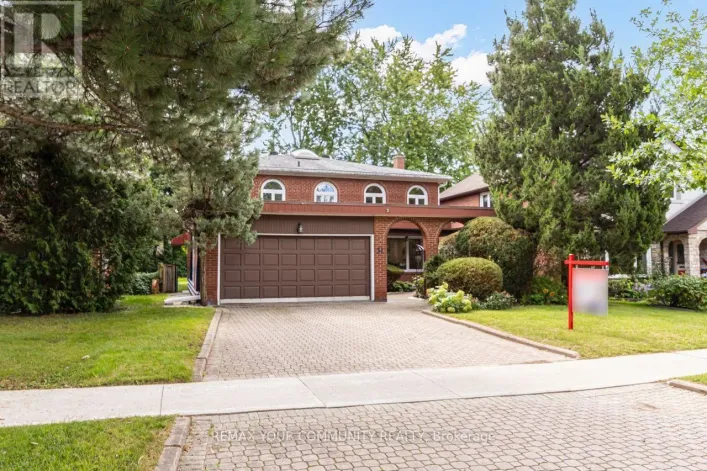 31 CLOVERCREST ROAD, Toronto